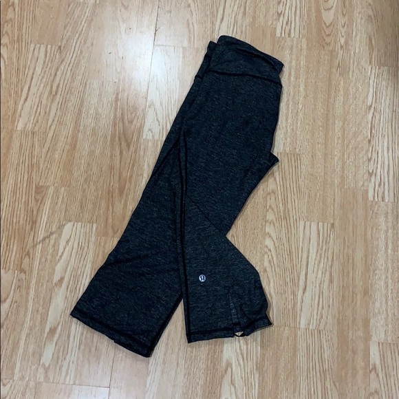 lululemon athletica Pants - Lululemon heather gray capris